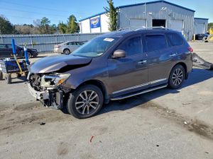 Nissan Pathfinder S 3.5L 6 2015