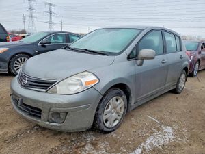 Nissan Versa S 1.8L 4 2012