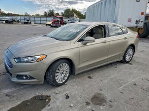 Ford Fusion SE HYBRID 2.0L 4 2015