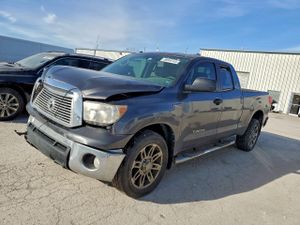Toyota Tundra DOUBLE CAB SR5 5.7L 8 2013