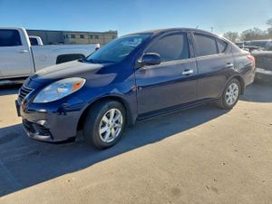 Nissan Versa S 1.6L 4 2014