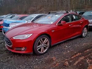 Tesla Model S 2014