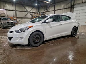 Hyundai Elantra GLS 1.8L 4 2013