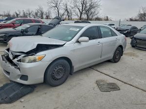 Toyota Camry BASE 2.5L 4 2010