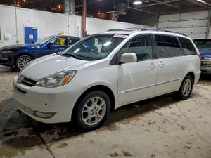 Toyota Sienna XLE 3.3L 6 2004