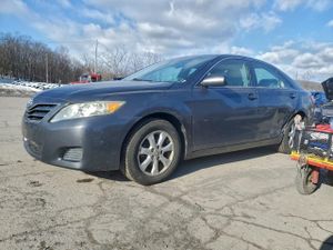 Toyota Camry BASE 2.5L 4 2011