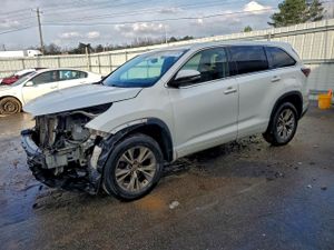 Toyota Highlander LE 3.5L 6 2015