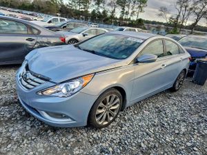 Hyundai Sonata SE 2.4L 4 2013