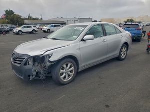 Toyota Camry SE 3.5L 6 2011