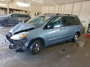 Toyota Sienna CE 3.3L 6 2006