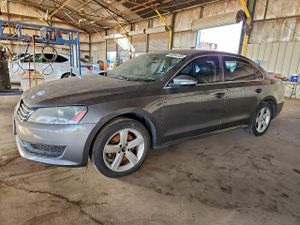 Volkswagen Passat SE 2.5L 5 2012