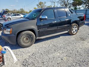 Chevrolet Avalanche LT 5.3L 8 2013