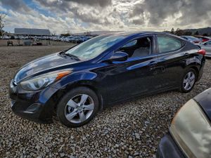Hyundai Elantra GLS 1.8L 4 2013