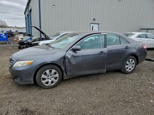 Toyota Camry BASE 2.5L 4 2011