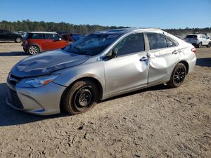 Toyota Camry LE 2.5L 4 2015