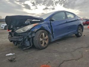 Hyundai Elantra GLS 1.8L 4 2013