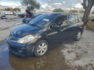 Nissan Versa S 1.8L 4 2011