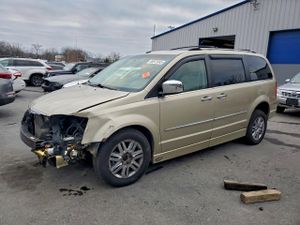 Chrysler Town & Country LIMITED 4.0L 6 2010