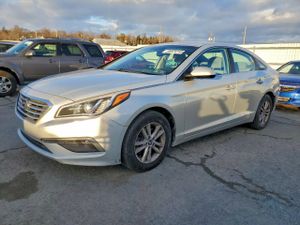 Hyundai Sonata SE 2.4L 4 2015