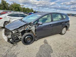 Toyota Prius 1.8L 4 2013