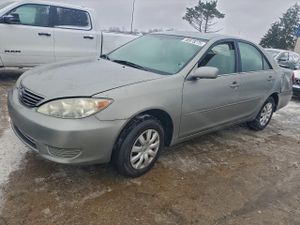 Toyota Camry LE 2.4L 4 2005