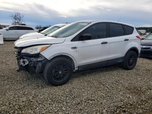 Ford Escape S 2.5L 4 2015