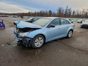 Chevrolet Cruze LS 1.8L 4 2012