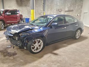 Nissan Maxima S 3.5L 6 2013