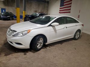 Hyundai Sonata GLS 2.4L 4 2013