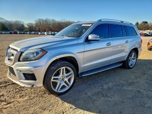 Mercedes-Benz GL 550 4MATIC 4.6L 8 2015