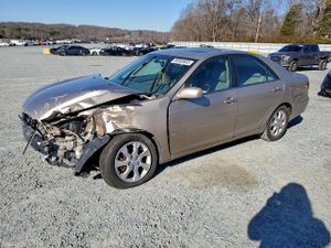 Toyota Camry LE 3.0L 6 2005