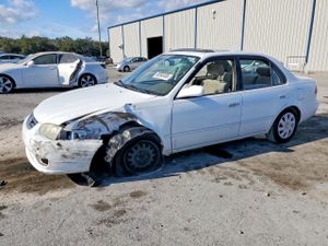 Toyota Corolla CE 1.8L 4 2001