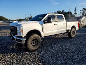 Ford F-250 SUPER DUTY 6.8L 8 2024