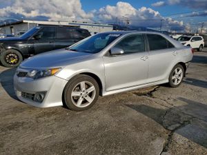 Toyota Camry BASE 2.5L 4 2012