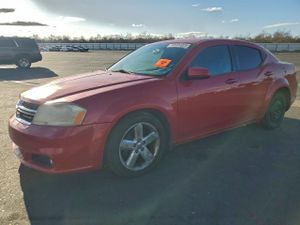 Dodge Avenger SXT 2.4L 4 2013