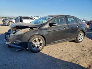 Ford Focus SE 2.0L 4 2014