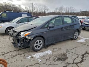 Toyota Prius 1.8L 4 2014
