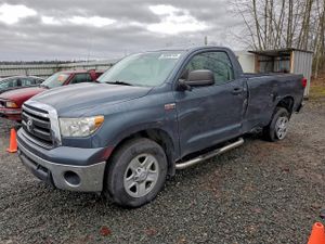 Toyota Tundra 5.7L 8 2010