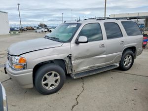 GMC Yukon DENALI 6.0L 8 2005