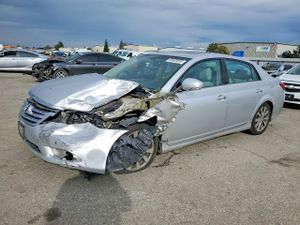 Toyota Avalon BASE 3.5L 6 2011