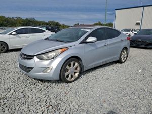 Hyundai Elantra GLS 1.8L 4 2013