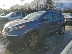 Kia Sportage LX 2.4L 4 2011