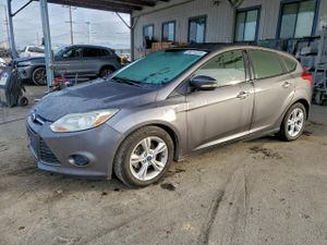 Ford Focus SE 2.0L 4 2013
