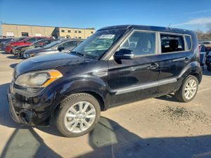Kia Soul + 2.0L 4 2013