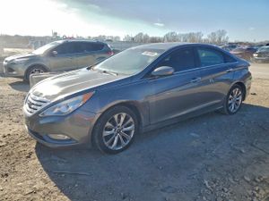Hyundai Sonata SE 2.4L 4 2013
