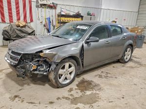 Dodge Avenger SE 2.4L 4 2013