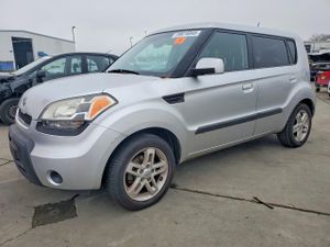 Kia Soul + 2.0L 4 2010