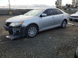 Toyota Camry BASE 2.5L 4 2012