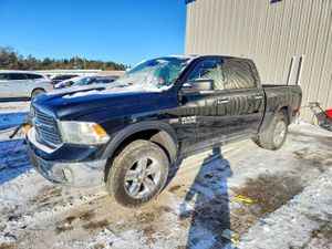 RAM 1500 SLT 5.7L 8 2013