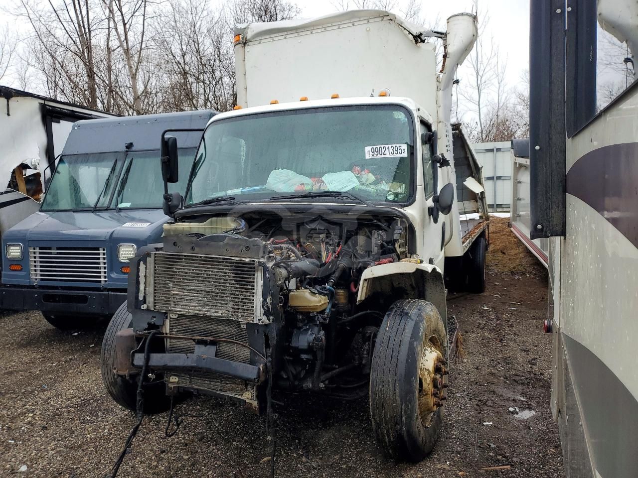 Freightliner Business Class M2 106 MEDIUM DUTY 7.2L 6 2006